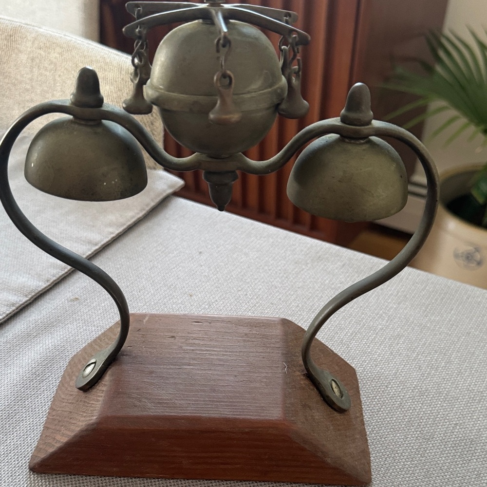 Vintage antique brass horse harness sleigh bell set,
